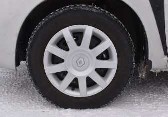 Подержанный автомобиль Datsun mi-DO 2015 года (9 фото)