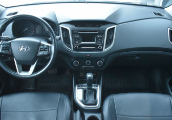Подержанный автомобиль Hyundai Creta 2017 года (12 фото)