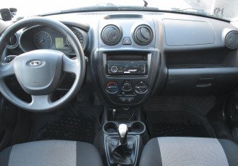 Подержанный автомобиль LADA (ВАЗ) Granta Sedan 2015 года (11 фото)