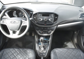 Подержанный автомобиль LADA (ВАЗ) Vesta Sedan 2019 года (12 фото)
