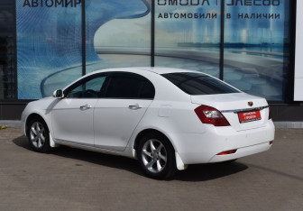 Подержанный автомобиль Geely Emgrand EC7 Sedan 2014 года (7 фото)
