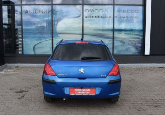 Подержанный автомобиль Peugeot 308 Hatchback 2008 года (6 фото)