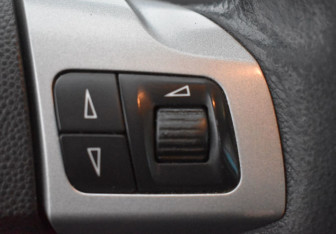 Подержанный автомобиль Opel Astra Hatchback 2011 года (14 фото)