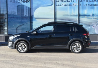 Подержанный автомобиль Kia Rio Hatchback 2019 года (8 фото)