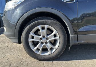 Подержанный автомобиль Ford Kuga 2013 года (9 фото)