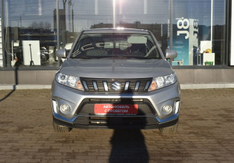 Подержанный автомобиль Suzuki Vitara 2021 года (2 фото)