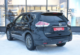 Подержанный автомобиль Nissan X-Trail 2017 года (7 фото)