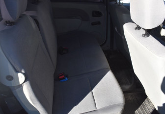 Подержанный автомобиль Dacia Logan Wagon 2007 года (11 фото)
