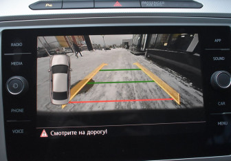 Подержанный автомобиль Volkswagen Passat Sedan 2018 года (16 фото)