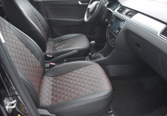 Подержанный автомобиль Skoda Rapid Liftback 2019 года (10 фото)