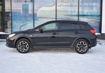 Подержанный автомобиль Subaru XV 2014 года (8 фото)