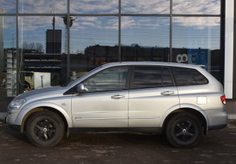 Подержанный автомобиль SsangYong Kyron 2011 года (8 фото)