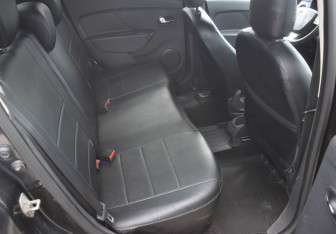 Подержанный автомобиль Renault Logan Sedan 2014 года (11 фото)