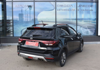 Подержанный автомобиль Kia Rio Hatchback 2021 года (5 фото)