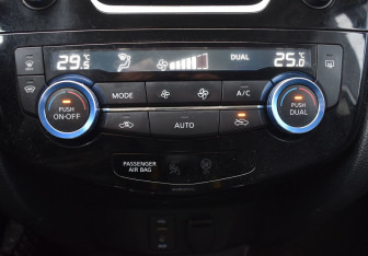 Подержанный автомобиль Nissan X-Trail 2018 года (15 фото)