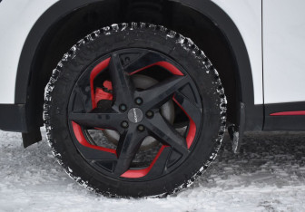 Подержанный автомобиль Omoda C5 2023 года (9 фото)