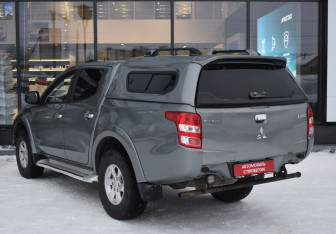 Подержанный автомобиль Mitsubishi L200 2017 года (7 фото)