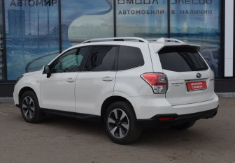 Подержанный автомобиль Subaru Forester Suv 2018 года (7 фото)
