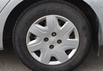 Подержанный автомобиль Chevrolet Cobalt Sedan 2013 года (9 фото)
