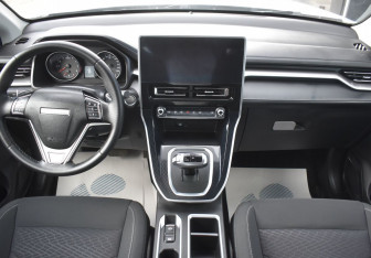 Подержанный автомобиль Haval M6 2025 года (12 фото)