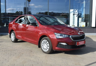 Подержанный автомобиль Skoda Rapid Liftback 2021 года (3 фото)