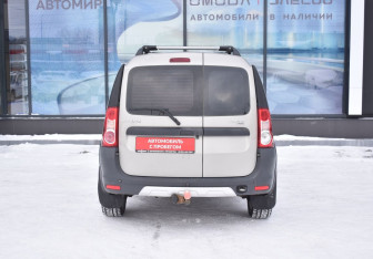 Подержанный автомобиль LADA (ВАЗ) Largus Wagon 2018 года (6 фото)