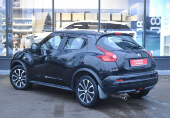 Подержанный автомобиль Nissan Juke 2012 года (7 фото)