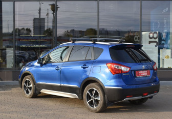 Подержанный автомобиль Suzuki SX4 Hatchback 2014 года (7 фото)