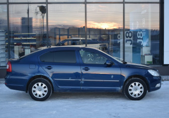 Подержанный автомобиль Skoda Octavia Liftback 2008 года (4 фото)