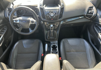 Подержанный автомобиль Ford Kuga 2013 года (12 фото)