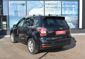 Подержанный автомобиль Subaru Forester Suv 2015 года (7 фото)