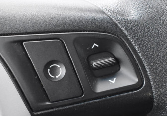 Подержанный автомобиль Kia Venga 2013 года (15 фото)