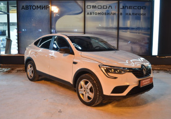 Подержанный автомобиль Renault Arkana 2019 года (3 фото)