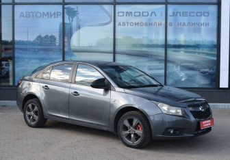 Подержанный автомобиль Chevrolet Cruze Sedan 2011 года (3 фото)