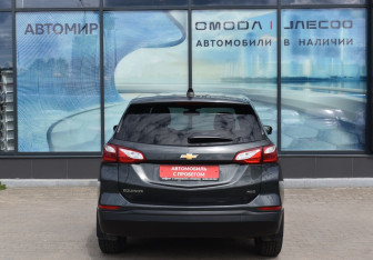 Подержанный автомобиль Chevrolet Equinox 2019 года (6 фото)
