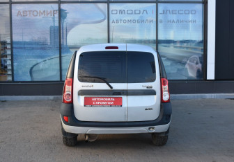 Подержанный автомобиль Dacia Logan Wagon 2007 года (6 фото)