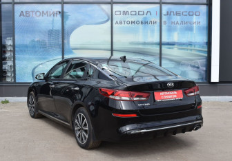 Подержанный автомобиль Kia Optima Sedan 2019 года (7 фото)