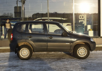 Подержанный автомобиль Chevrolet Niva 2014 года (4 фото)