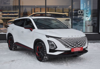 Подержанный автомобиль Omoda C5 2023 года (3 фото)