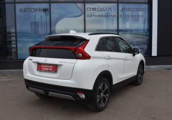 Подержанный автомобиль Mitsubishi Eclipse Cross 2018 года (5 фото)