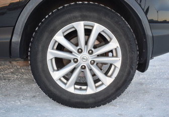 Подержанный автомобиль Nissan Qashqai 2017 года (9 фото)