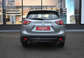 Подержанный автомобиль Mazda CX-5 2013 года (6 фото)