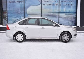 Подержанный автомобиль Ford Focus Sedan 2008 года (4 фото)