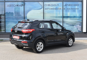 Подержанный автомобиль Hyundai Creta 2019 года (5 фото)