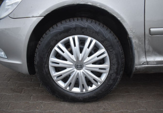 Подержанный автомобиль Skoda Octavia Liftback 2011 года (9 фото)