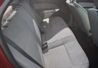 Подержанный автомобиль Dacia Logan Sedan 2007 года (11 фото)