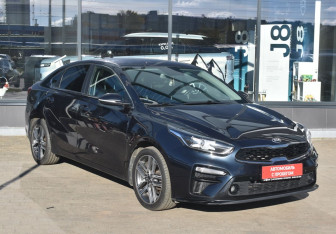 Подержанный автомобиль Kia Cerato Sedan 2019 года (3 фото)