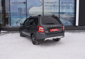 Подержанный автомобиль LADA (ВАЗ) Granta Wagon 2021 года (7 фото)