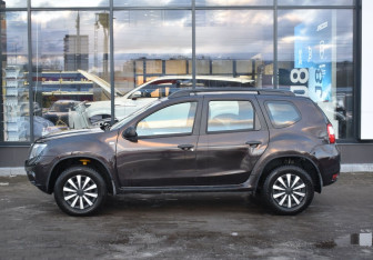 Подержанный автомобиль Nissan Terrano 2020 года (8 фото)