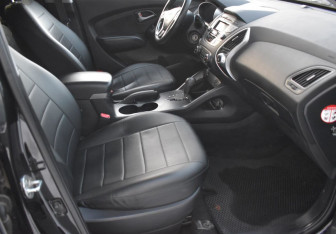 Подержанный автомобиль Hyundai ix35 2011 года (10 фото)